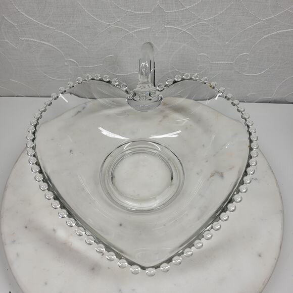 Vintage Imperial Candlewick Hobnail Heart Bowl 9" Clear Glass Handle Bread Candy - Picture 1 of 16